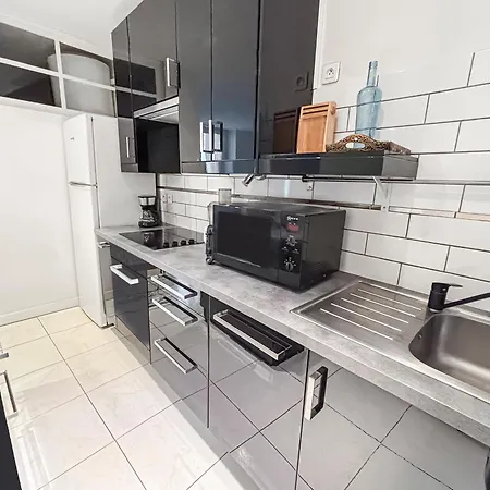 Moderne & Spacieux-wi-fi Rapide Apartment *